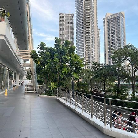 The Serene Escape Rockwell Makati City View 1Br Apartment Manila Exterior photo