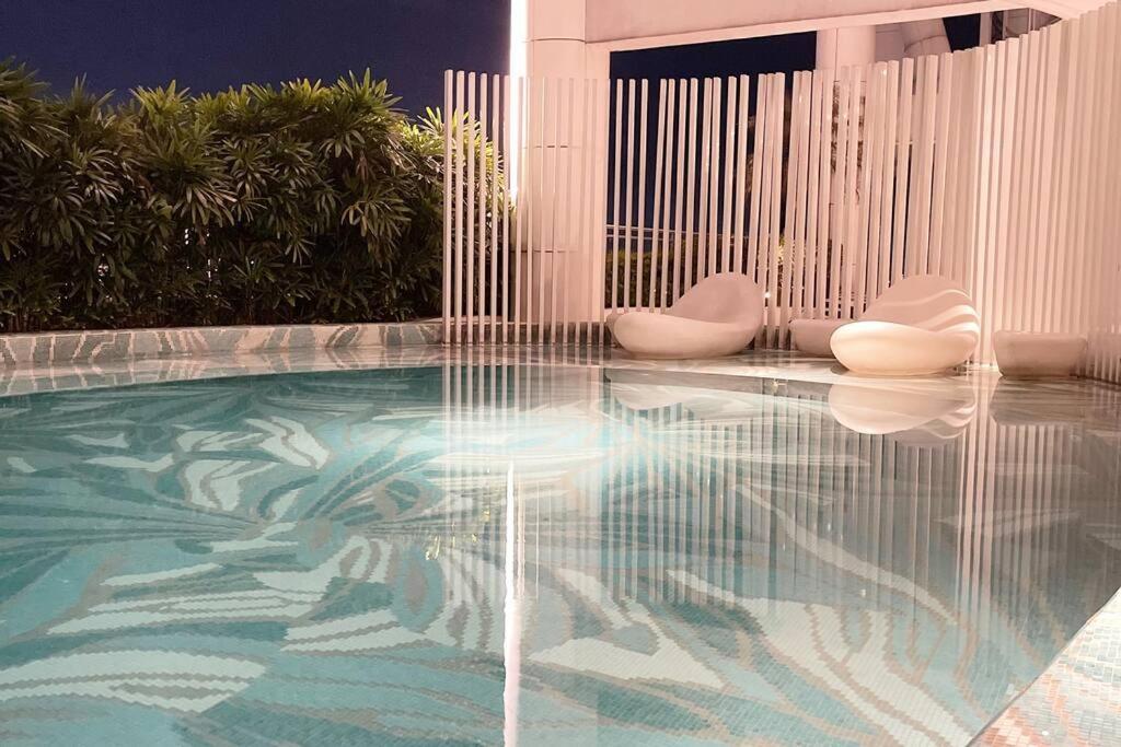 The Serene Escape Rockwell Makati City View 1Br Apartment Manila Exterior photo