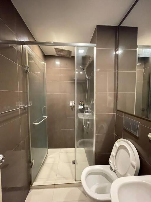 The Serene Escape Rockwell Makati City View 1Br Apartment Manila Exterior photo